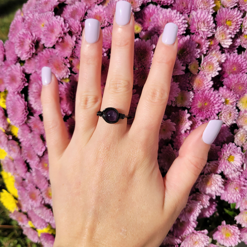 amethyst-wire-wrapped-ring-black-crystal-vaults